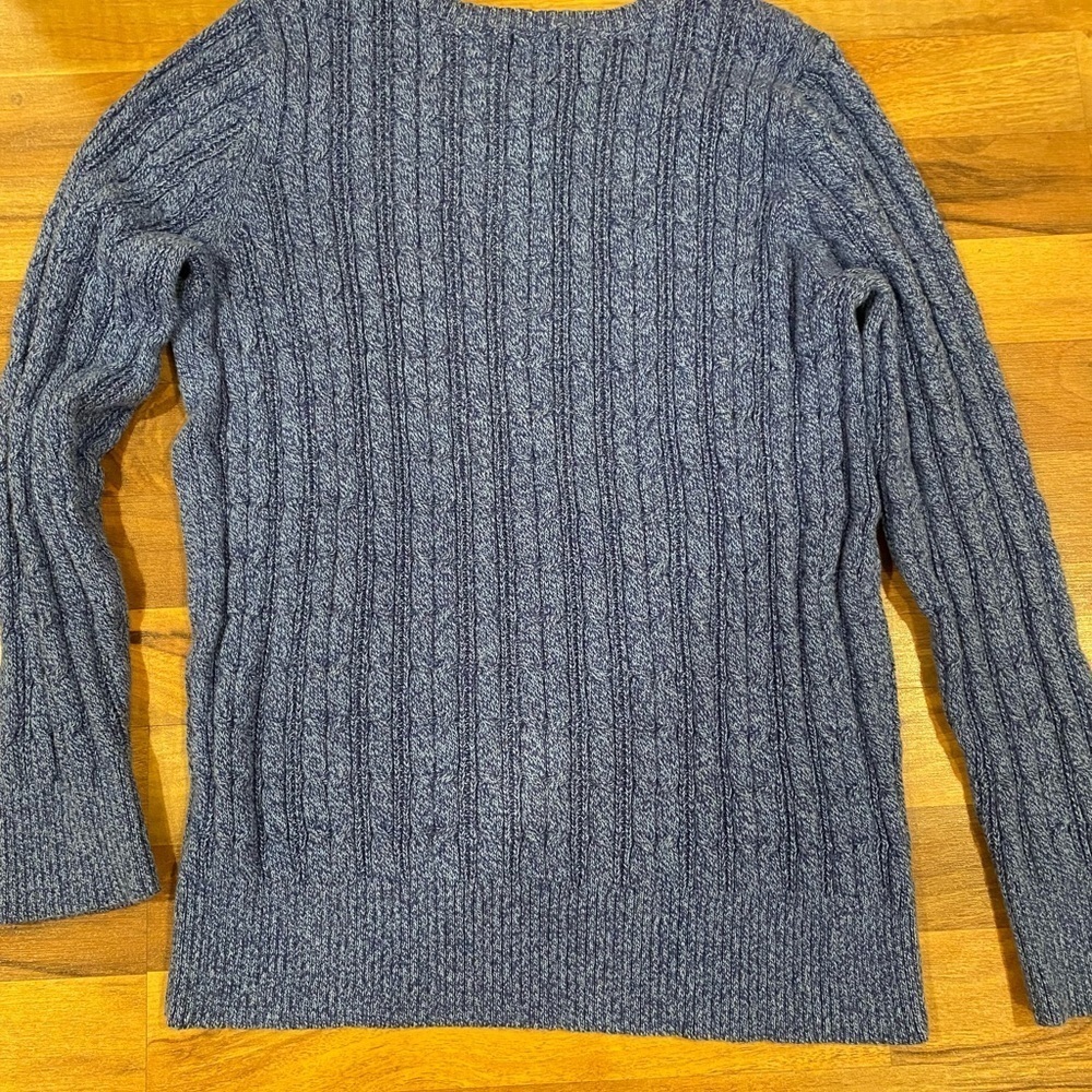 St. John's Bay vintage women’s Navy Crewneck Sweater - Picture 3 of 3